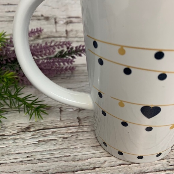 DAVID’S TEA | Colour Changing Tree Garland Mug Christmas Holidays​​ - Picture 2 of 6
